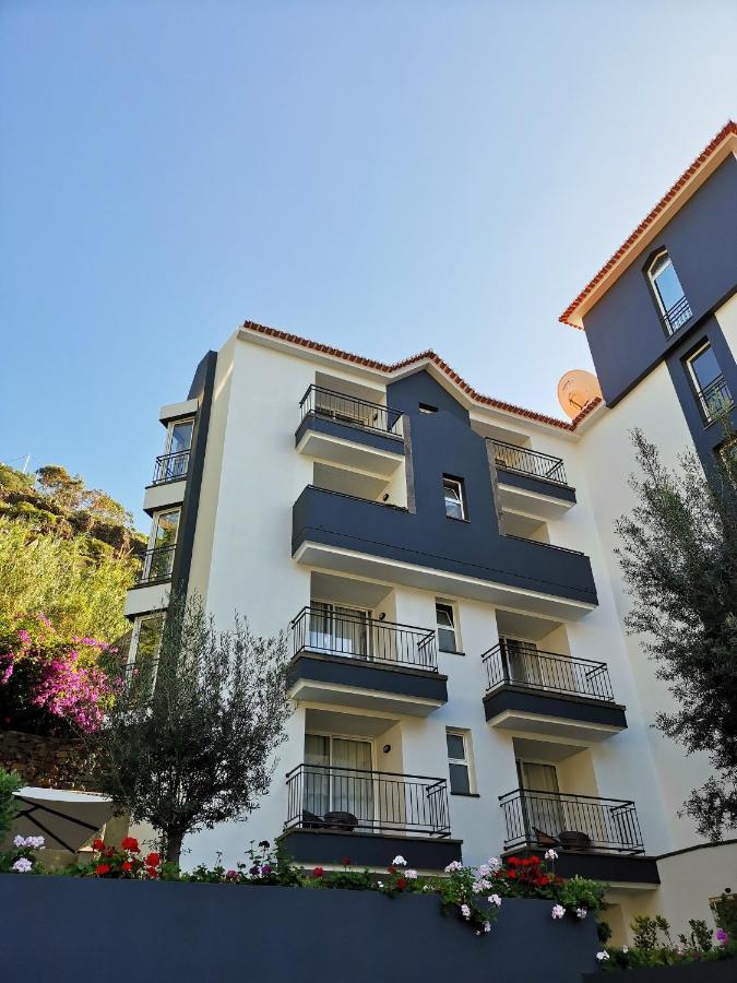 Santa Cruz Village Hotel Exterior photo